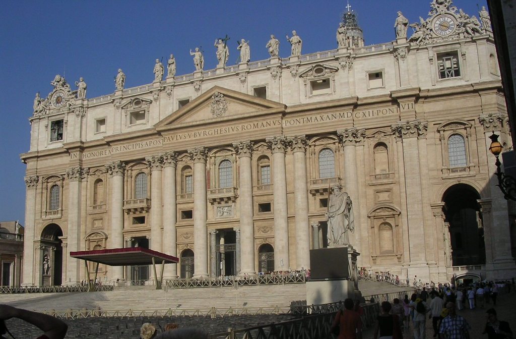 Facciata della Basilica - Front of Basilica